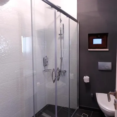 Etiz Bosphorus * اسطنبول